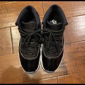Air Jordan 11 space jam